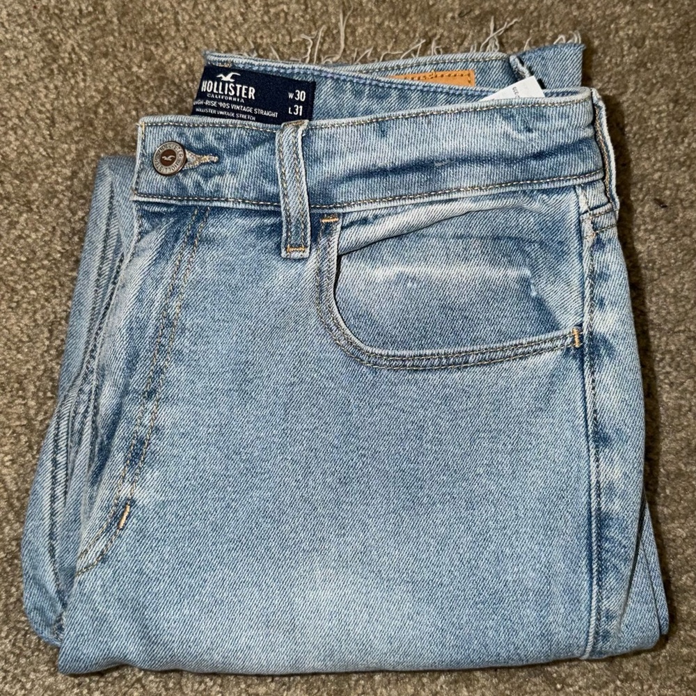 Hollister women’s Slim Jeans in Light Blue